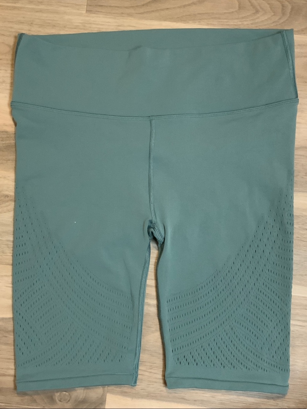 lululemon athletica High-Waist Bike Shorts - Teal Green